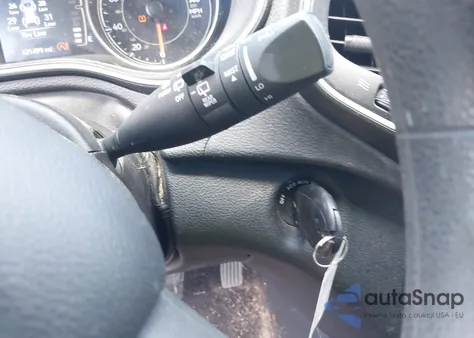 2020 Jeep Cherokee Latitude Fwd z USA, uszkodzony, nr VIN 1C4PJLCB6LD582449